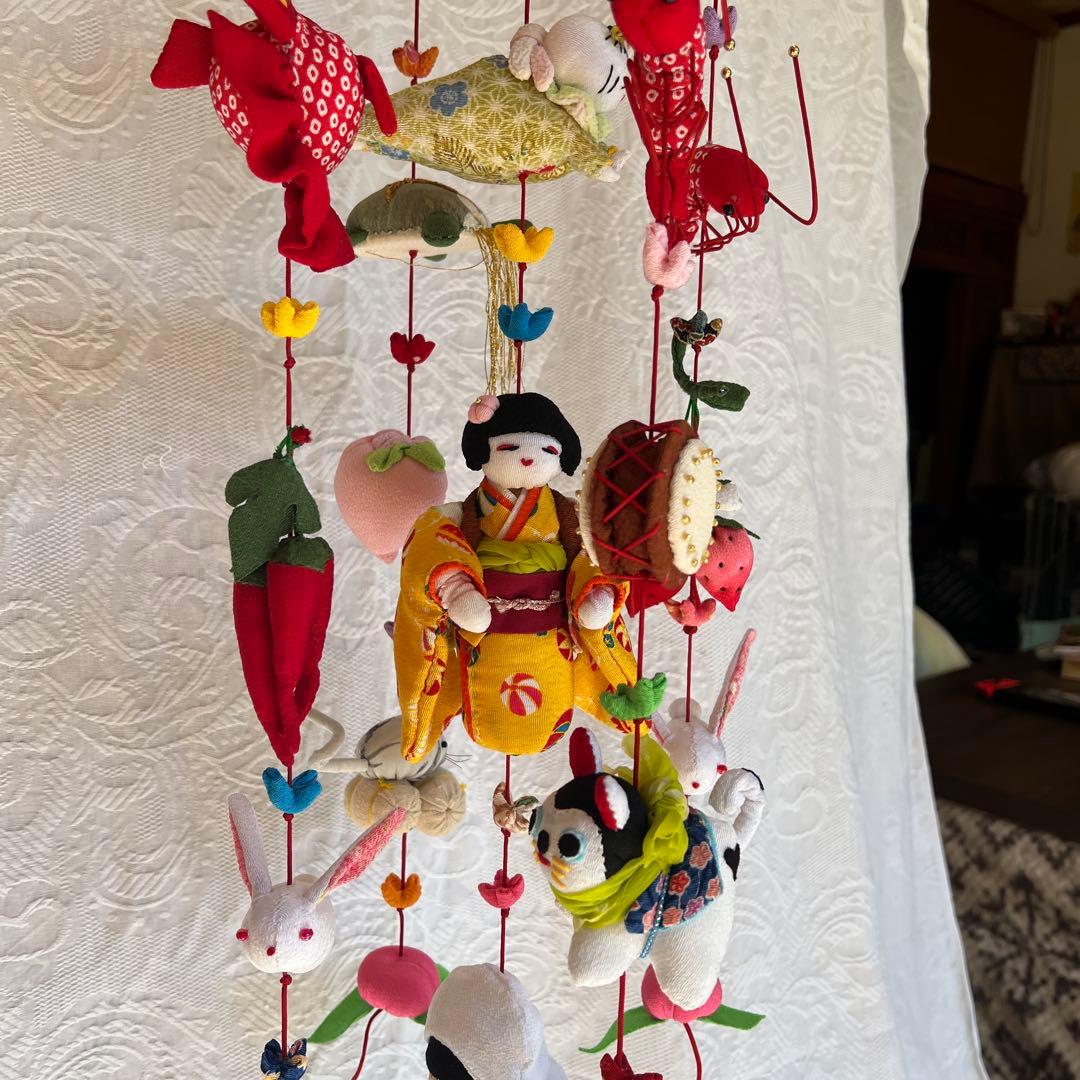 ちりめん吊るし飾り　　三月　（雛飾り）