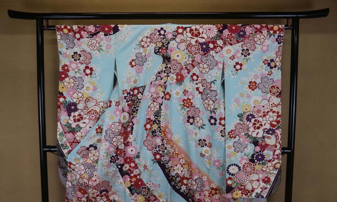 ブルー振袖（正絹）・六通袋帯（正絹）・長襦袢（合繊）三点セット