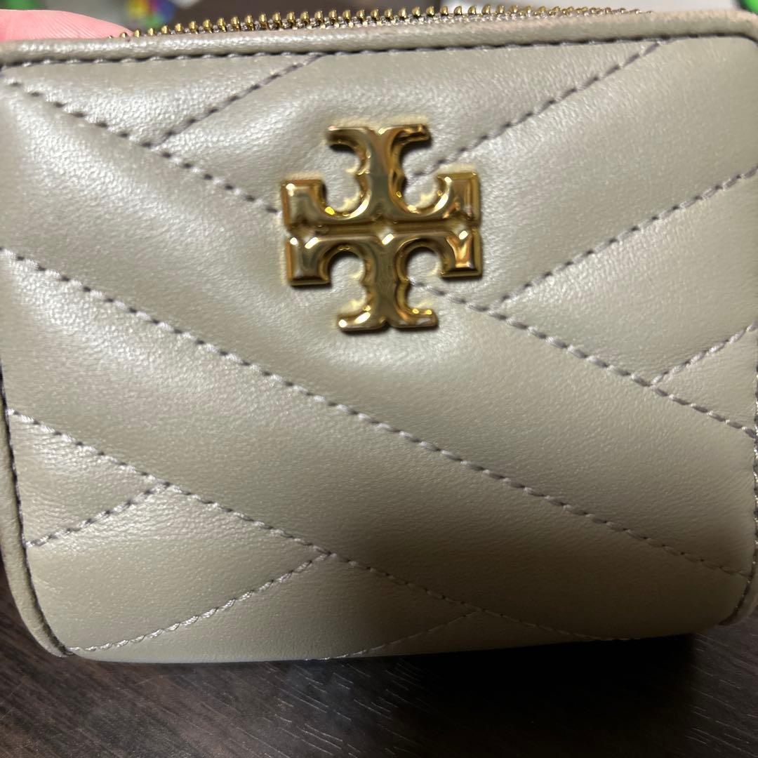 新品同様‼️ 現行　トリーバーチ　財布　折り財布　キルティング