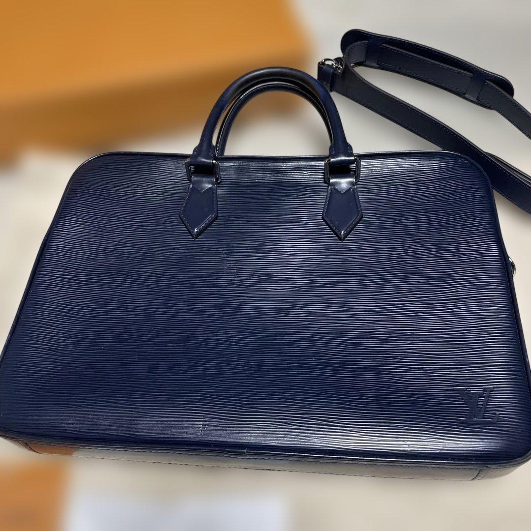LOUIS VUITTON エピ　ネイビー ビジネスバッグ