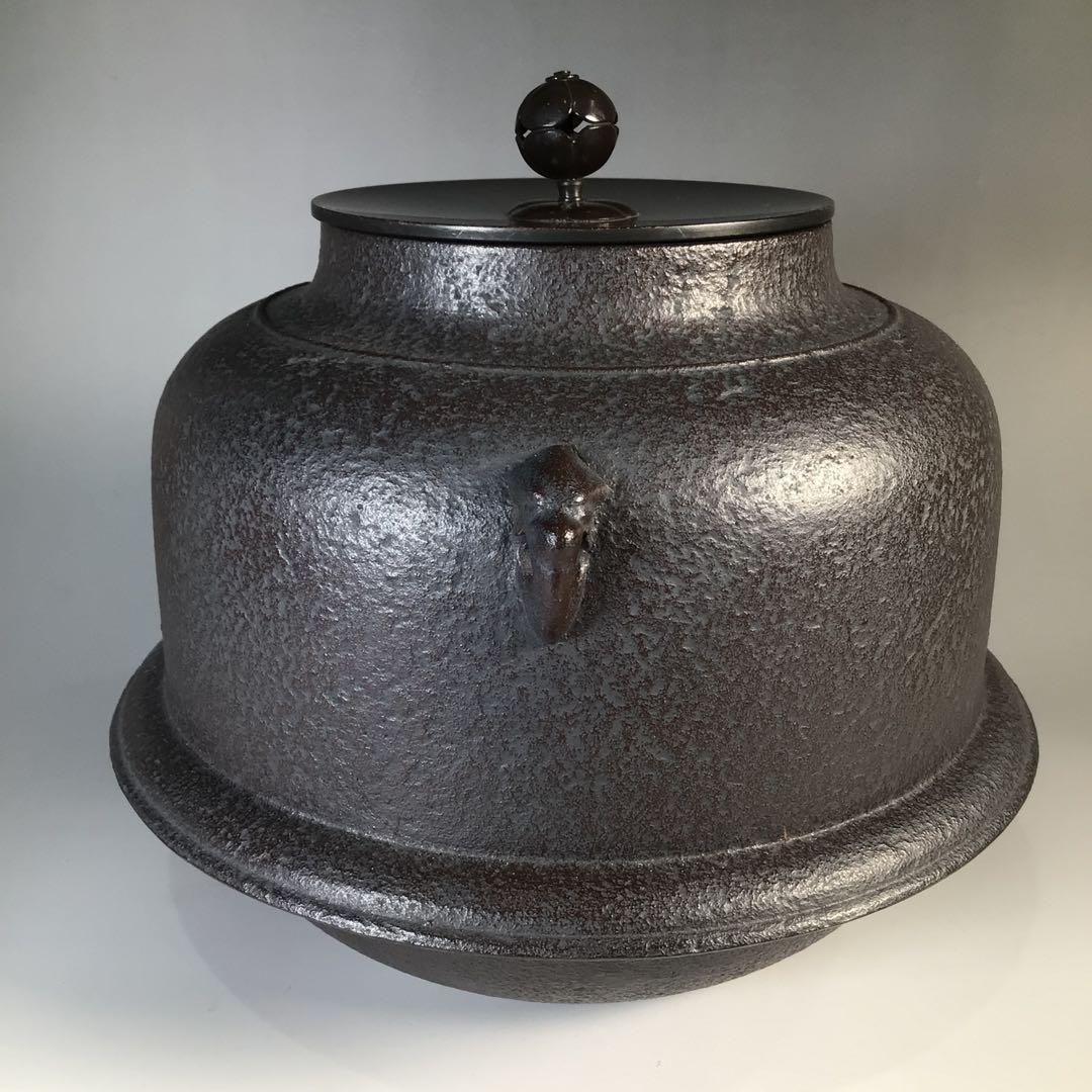 Ｍ４１７　茶釜　『釜師　佐藤清光造』『真形羽釜』　共箱　茶道具