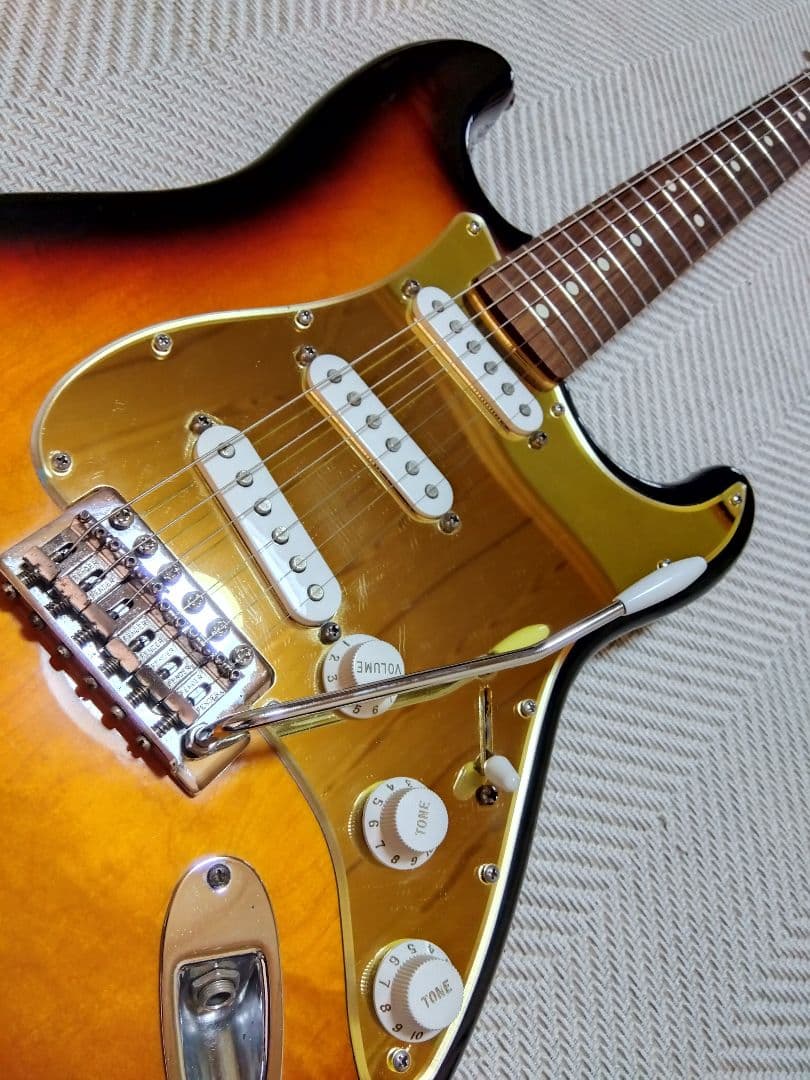 Fender mexico 3-COLOR SUNBURST 限定モデル