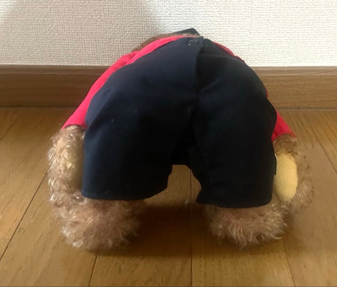 シュタイフ　ベアー　ベルボーイ　ドイツ　シリアル番号つき　ぬいぐるみ　約27cm