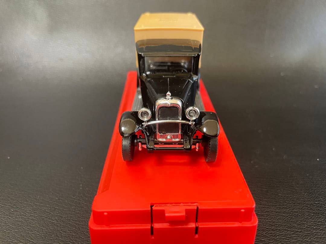 1/43スケール　コカコーラ　ダイキャストメタル　SOLIDO社　フランス製