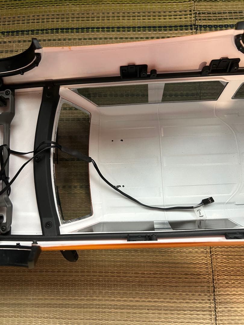 TRAXXAS TRX4 2021bronco イエローボディ