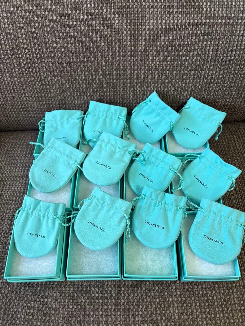 旧型 中古品ティファニー空箱 巾着袋12セット - メルカリ