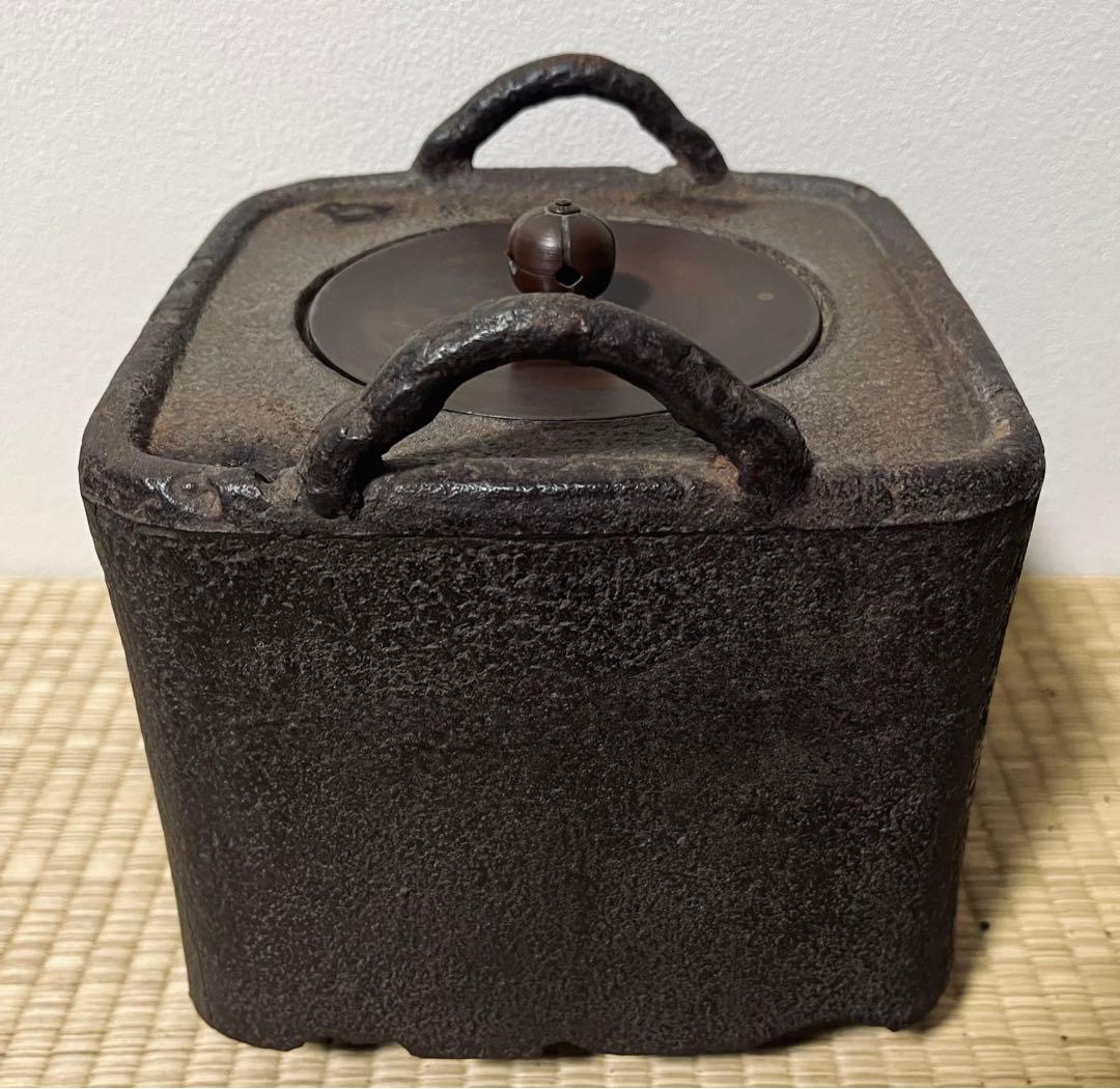 裏千家15世鵬雲斎大宗匠御書付『大鶴首釜』13代大西浄長造（共箱）千家十職