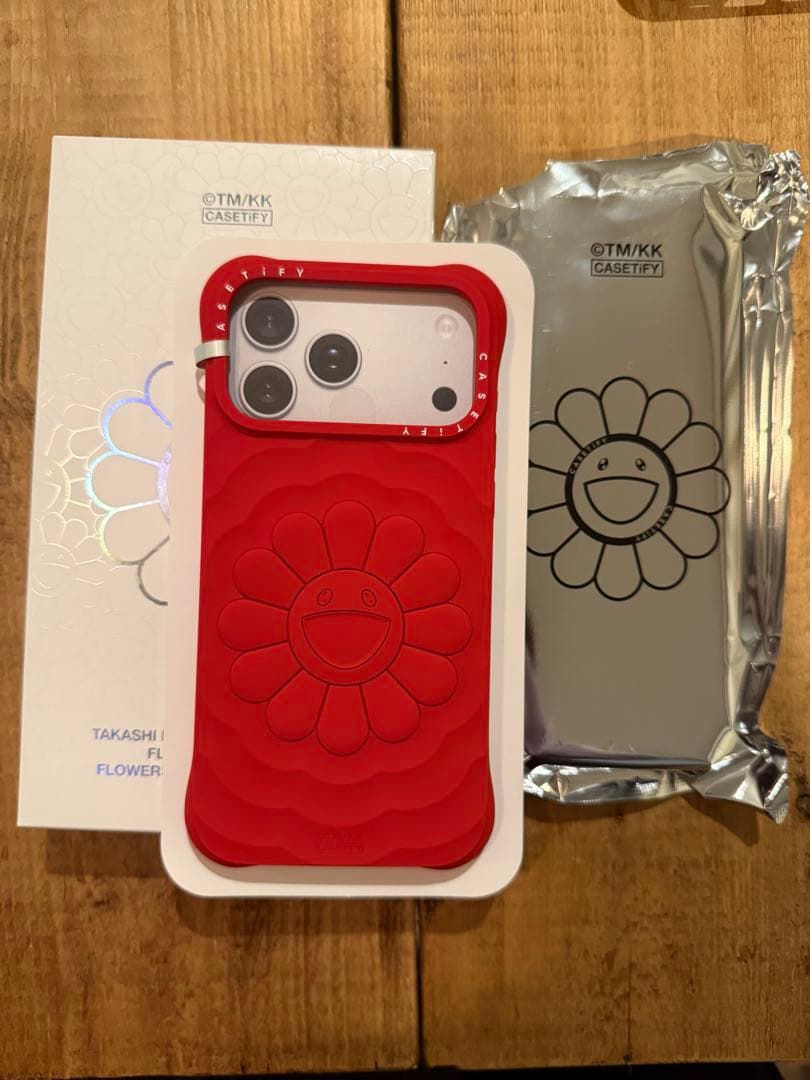 村上隆 x CASETiFY FLOWERS BLOOM iPhone17Pro - メルカリ