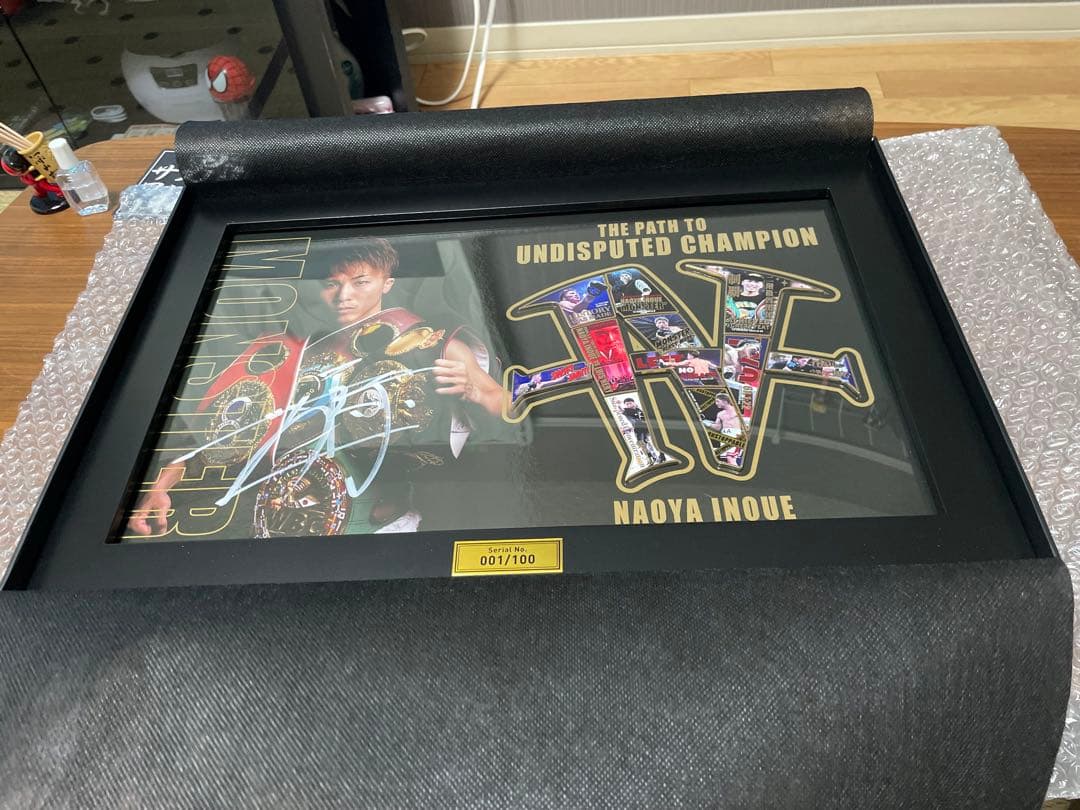 《No.は1 超レア》井上尚弥 直筆サイン入 額装ピンズセット（プレミアム版）