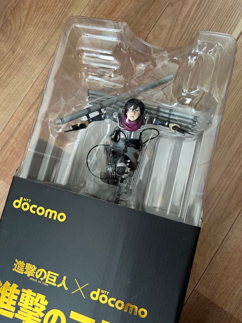 進撃のコラボキャンペーン進撃の巨人xdocomo 限定商品ミカサ