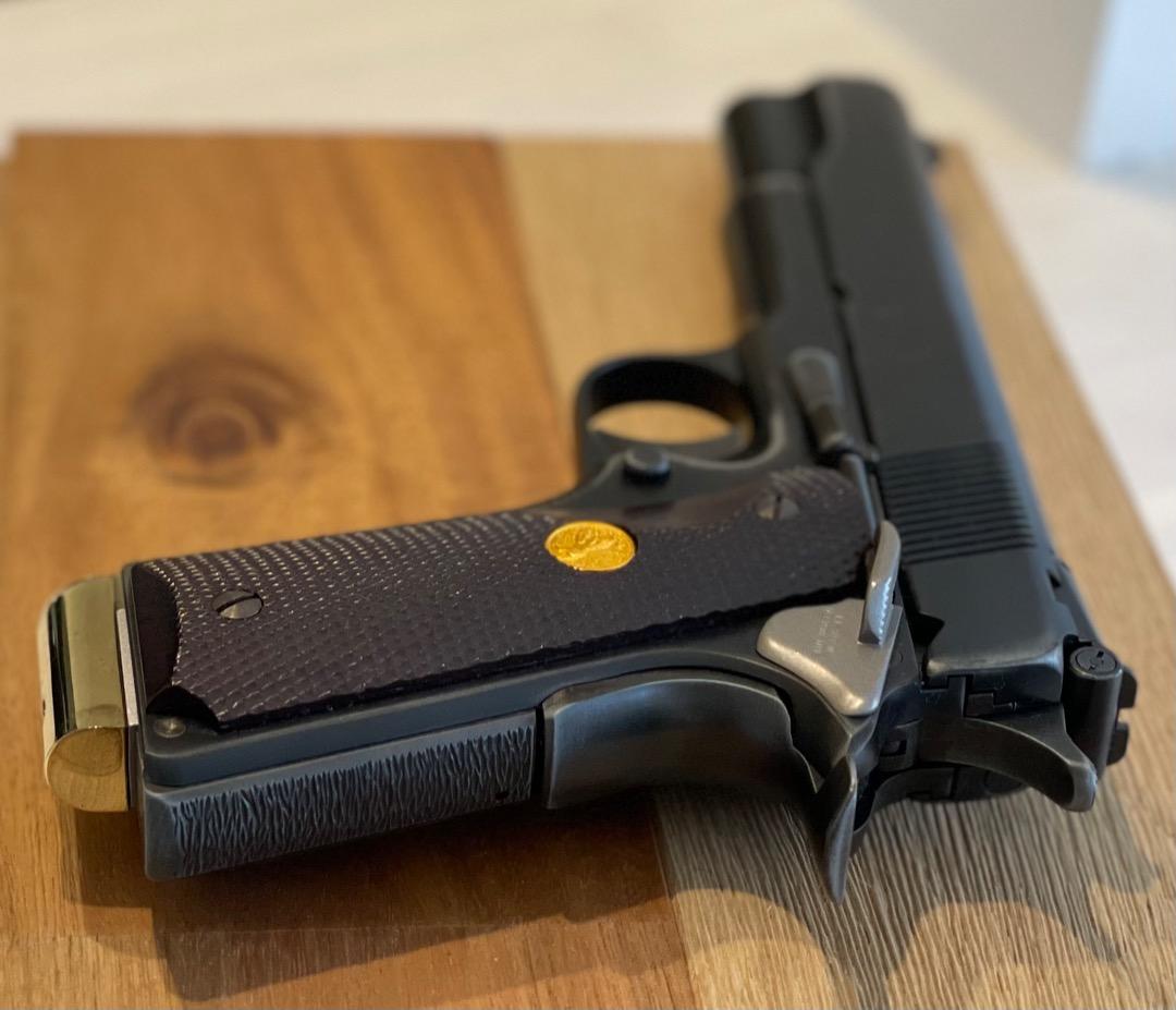 WAウエスタンアームズ ボブ チャウ・ビンテージ 米国へレッツ製ウッド