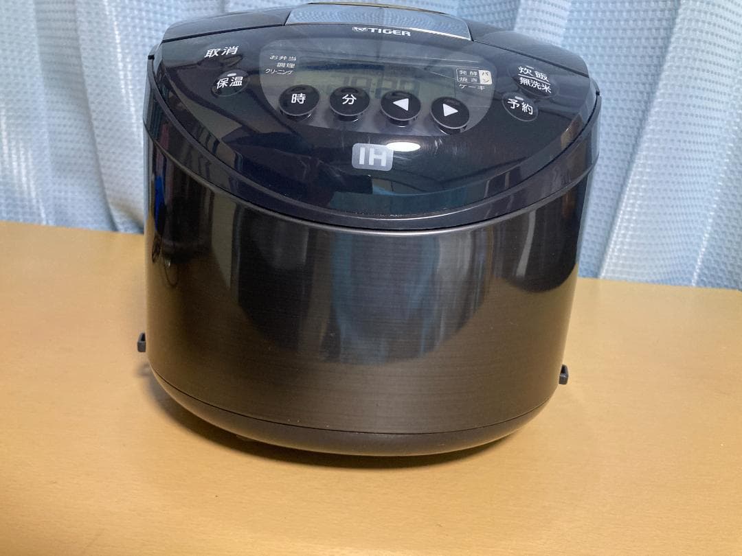 2023年製 TIGER JPW-18E3 IH炊飯ジャー1.8L 10合炊き