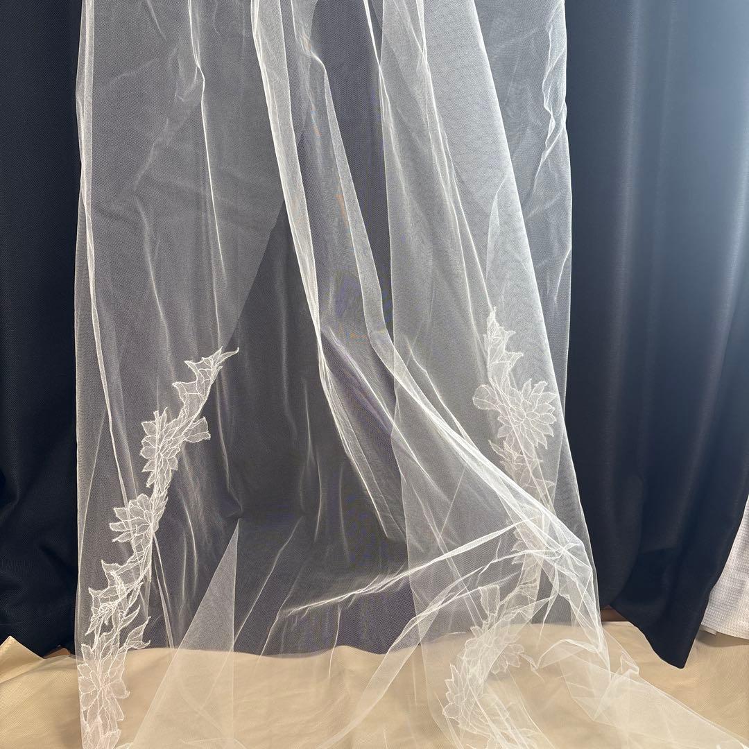 TREAT ウエディングベール　ロング　花柄　刺繍