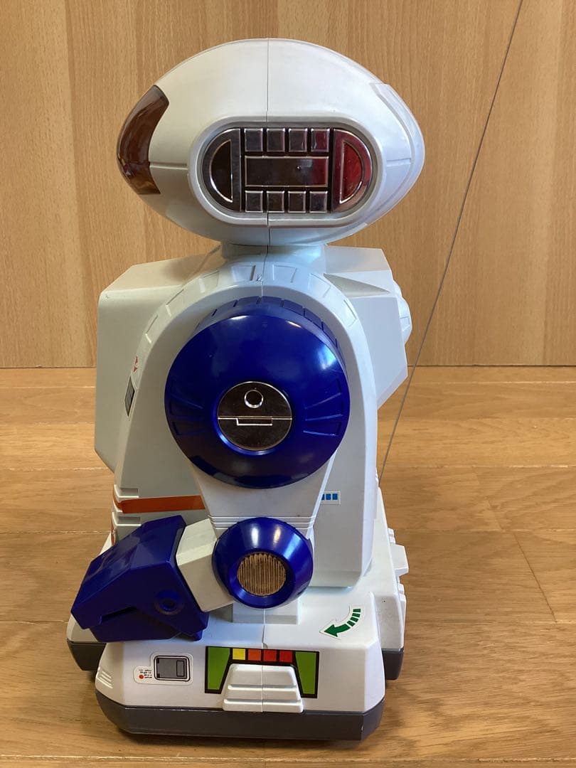 超レア品 BANDAI おしゃべりロボット U-1