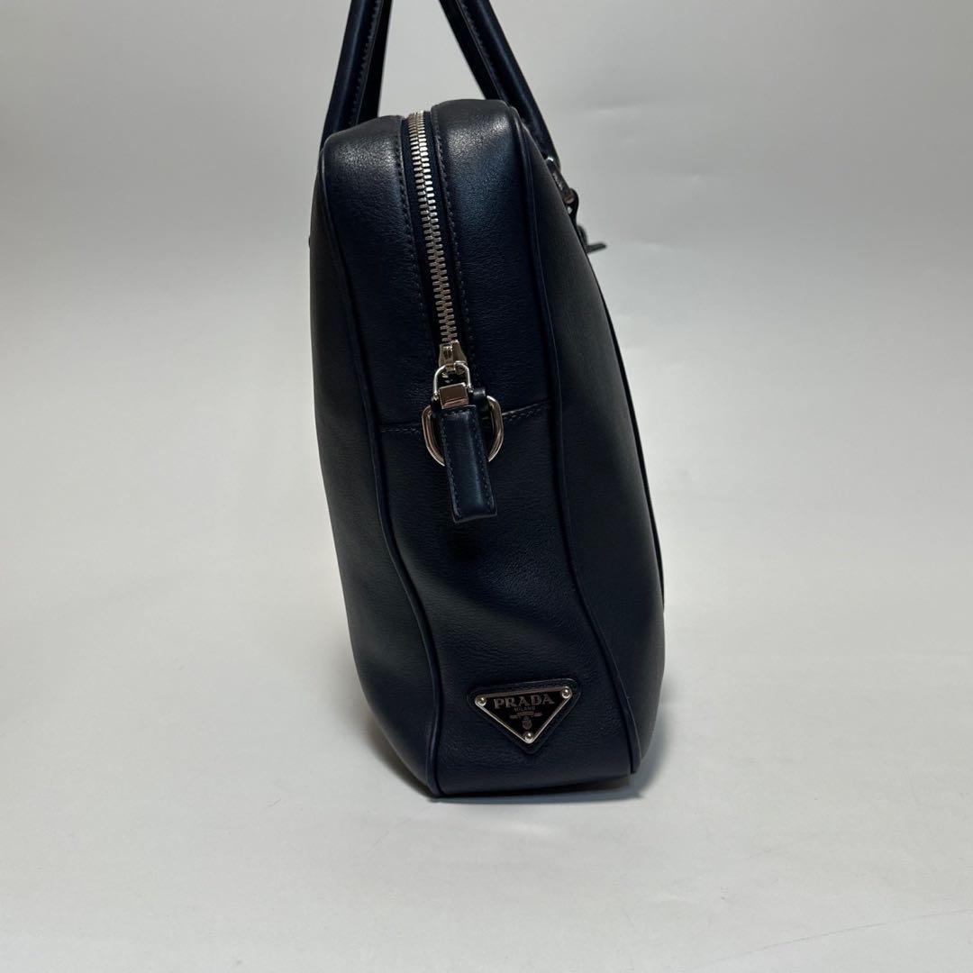 u09【極美品】プラダ　三角ロゴ　レザー　ネイビー　2way ビジネスバッグ.