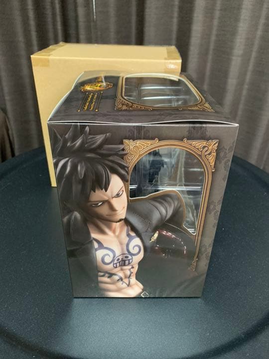 POP ワンピース S.O.C トラファルガー•ロー 箱あり】POP SOC “S.O.C