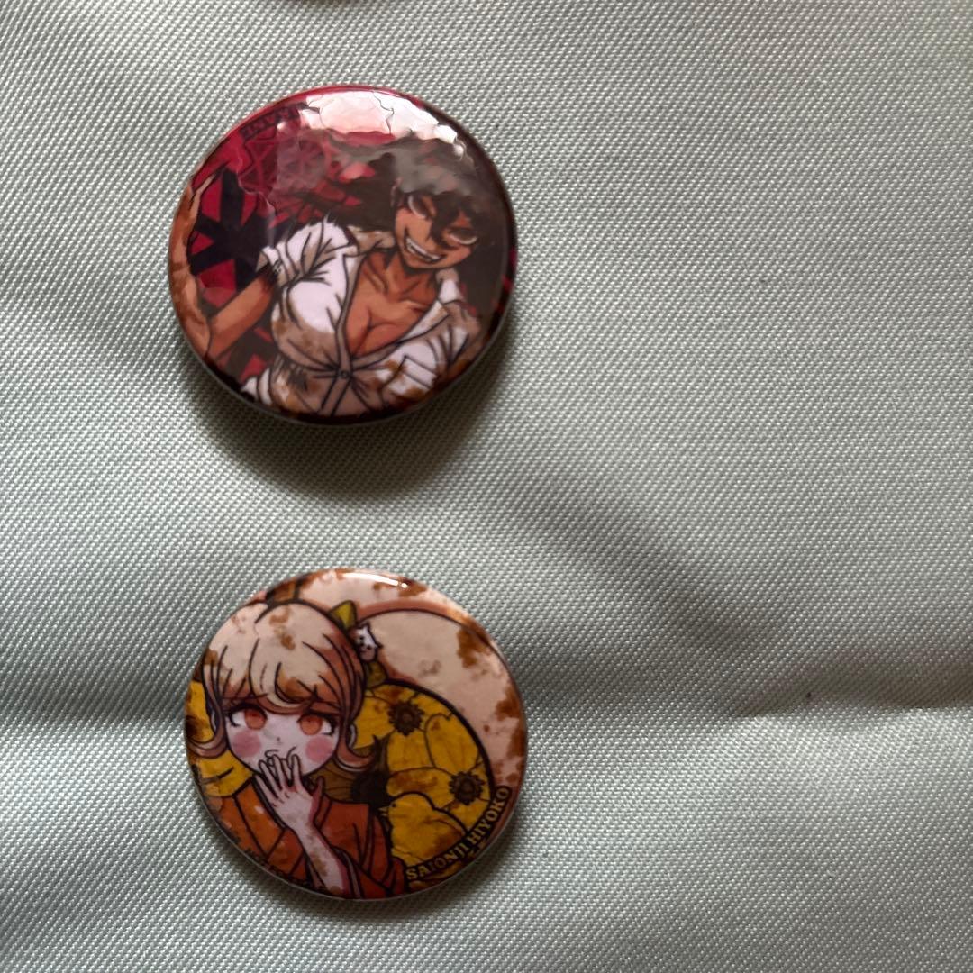 スーパーダンガンロンパ2 左右田和一カラオケの鉄人コラボ缶バッジ2点