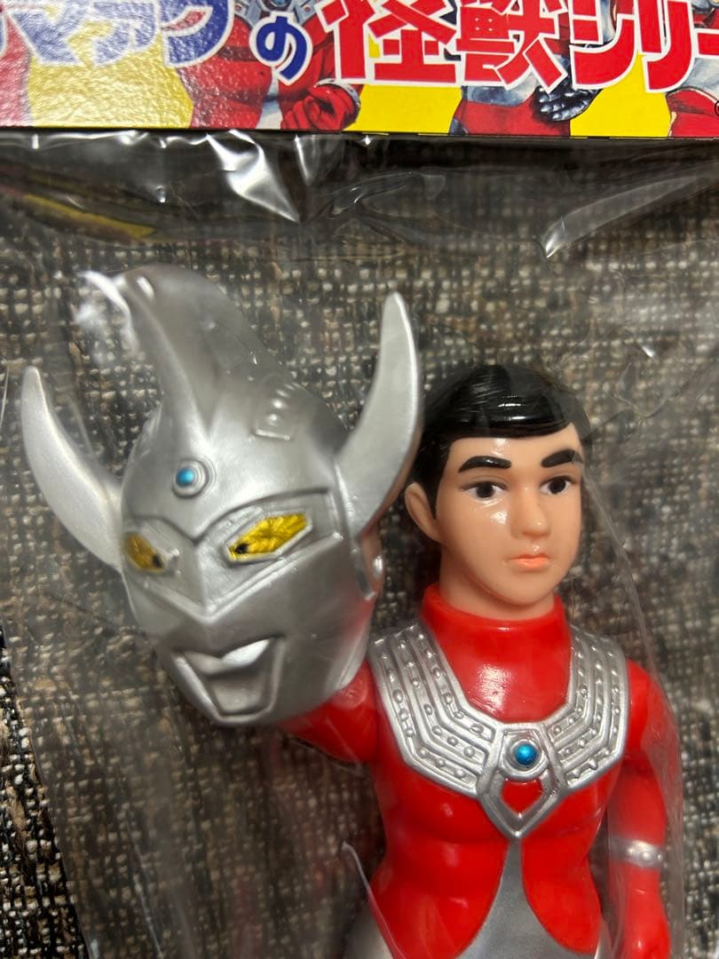 ブルマァクの怪獣シリーズ☆ Sウルトラマンタロウ オールタイプ