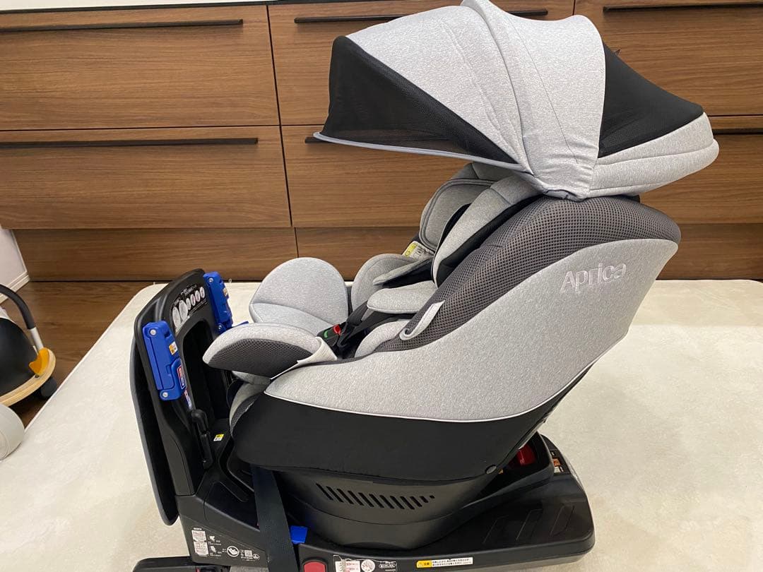 Aprica クルリラAC チャイルドシート グレー
