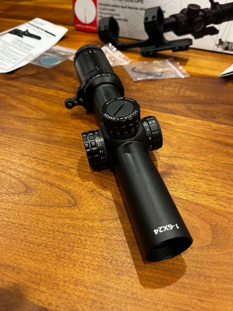 Firefield RapidStrike 1-6x24 ライフルスコープ