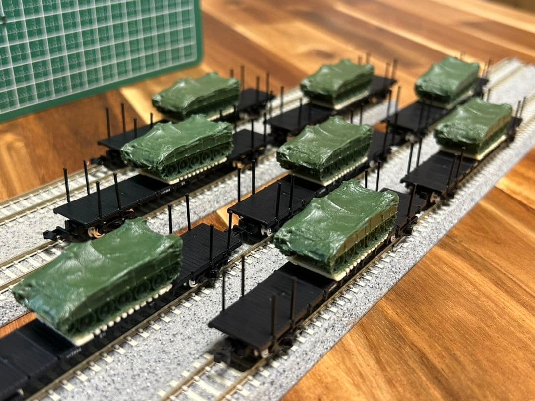 自衛隊機材輸送　73式装甲車 TOMIXチキ　加工品