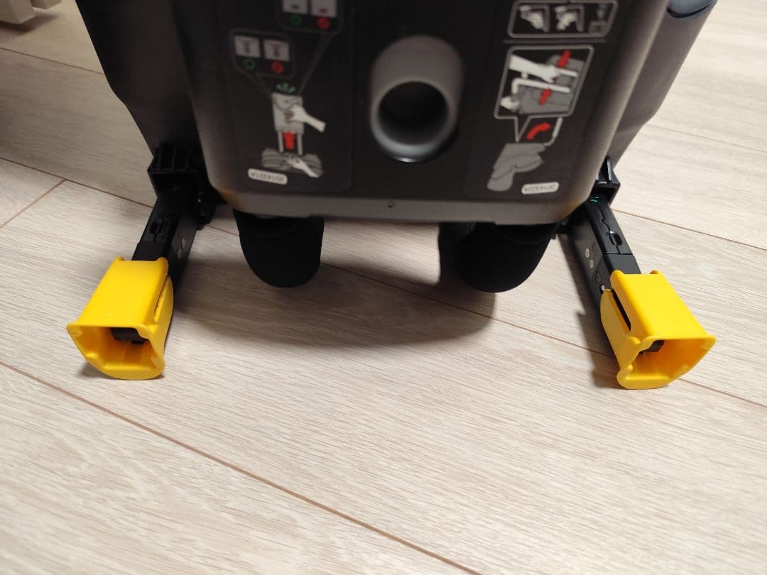 最終値下げ！​回転式チャイルドシート エールベベ クルットR ISOFIX対応