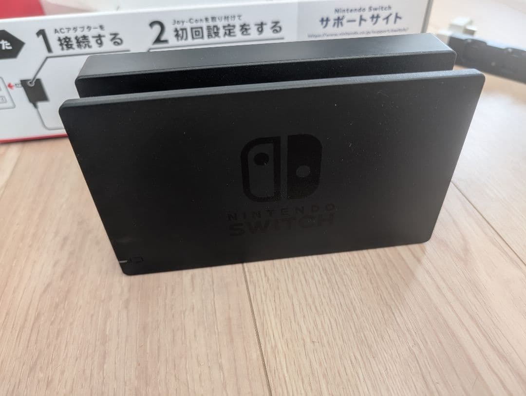 う*ん様 Nintendo Switch ＋コントローラー充電器