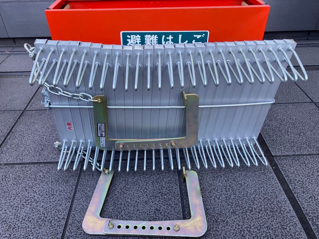 避難はしご　松下電工　有効長：7.9ｍ　保管箱　セット