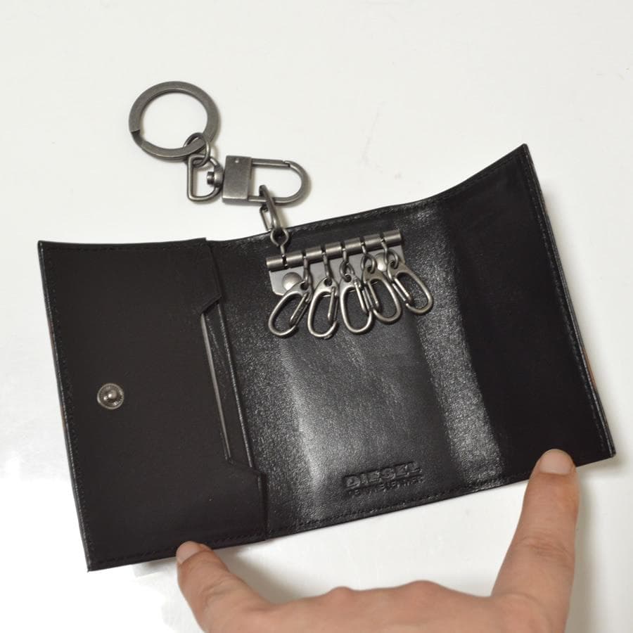 ディーゼル DIESEL キーケース 迷彩柄 キーリング メンズ 未使用
