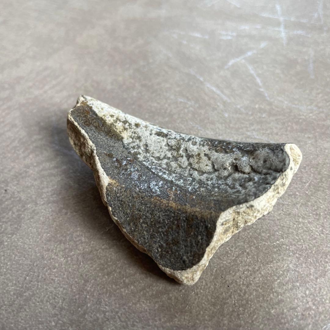 黒織部陶片 桃山 江戸初期 美濃古陶 美濃桃山陶 美濃焼 古陶磁 織部