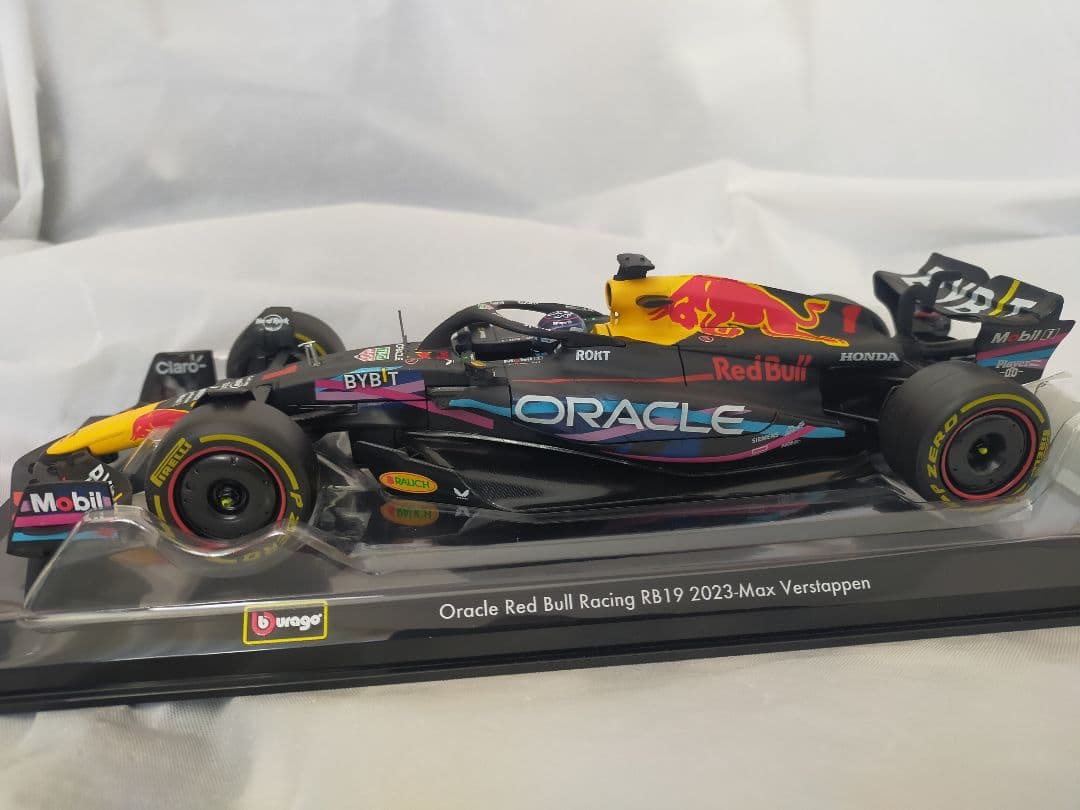 【中古】1/24 F1 ミニカー レッドブル RB19マイアミGP