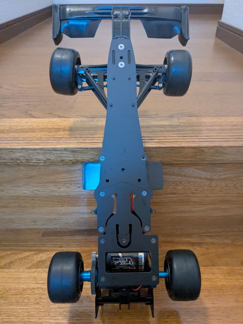 タミヤ　F104 PROⅡシャーシ　未走行品　中古ボディ、サーボ、モーター付