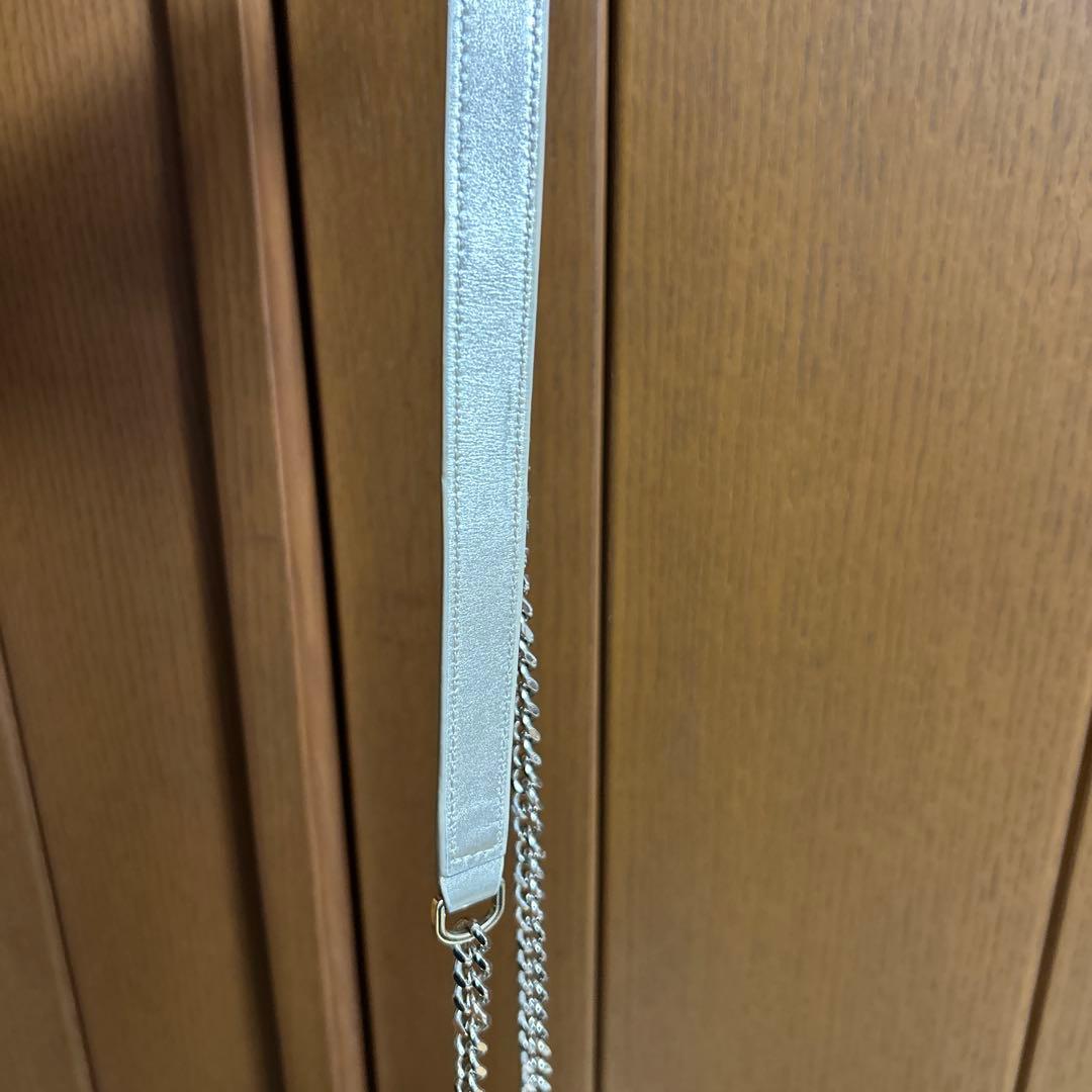 アンテプリマチェーンバック