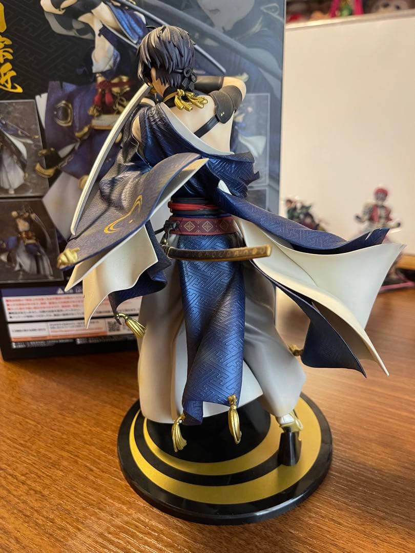 【箱付き】刀剣乱舞 三日月宗近 フィギュア 真剣必殺Ver.