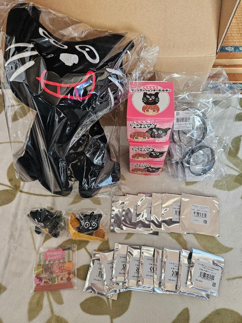 キヨ15周年くじ 特賞 ビッグキヨ猫ぬいぐるみ