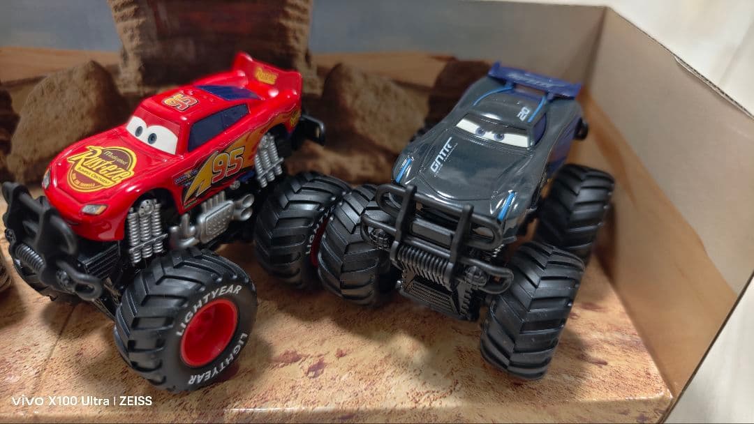 【激安】 カーズ モンスタートラック 4台セット ラミレス メーター ストーム