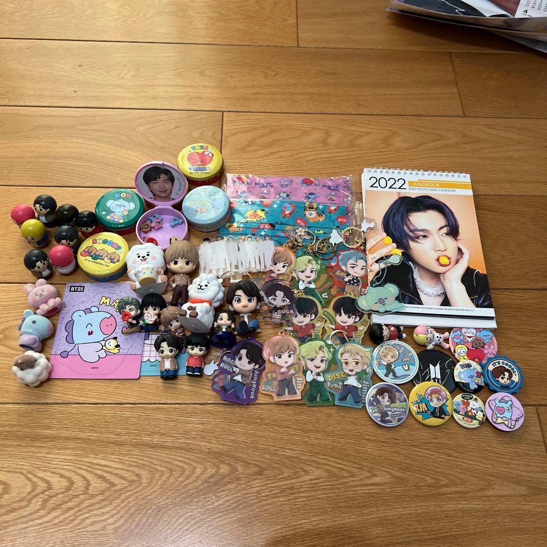 BTSグッズまとめ売り