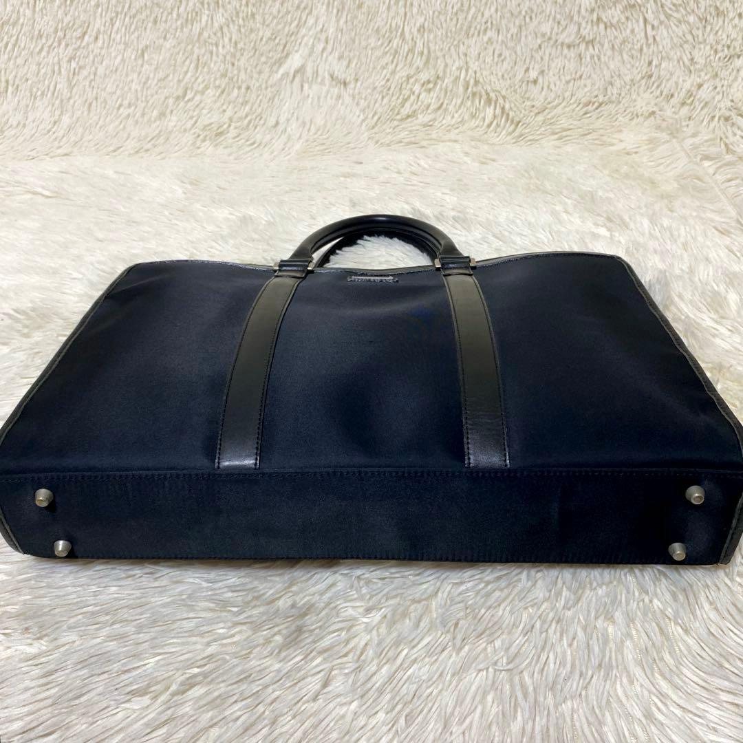 バーバリー ビジネスバッグ ノバチェック ロゴプレートナイロン レザー　ブラック