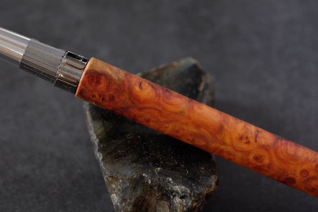 PG5木軸カスタム0216　高村杢工房 製図用シャープペンシル　花梨瘤　紅白