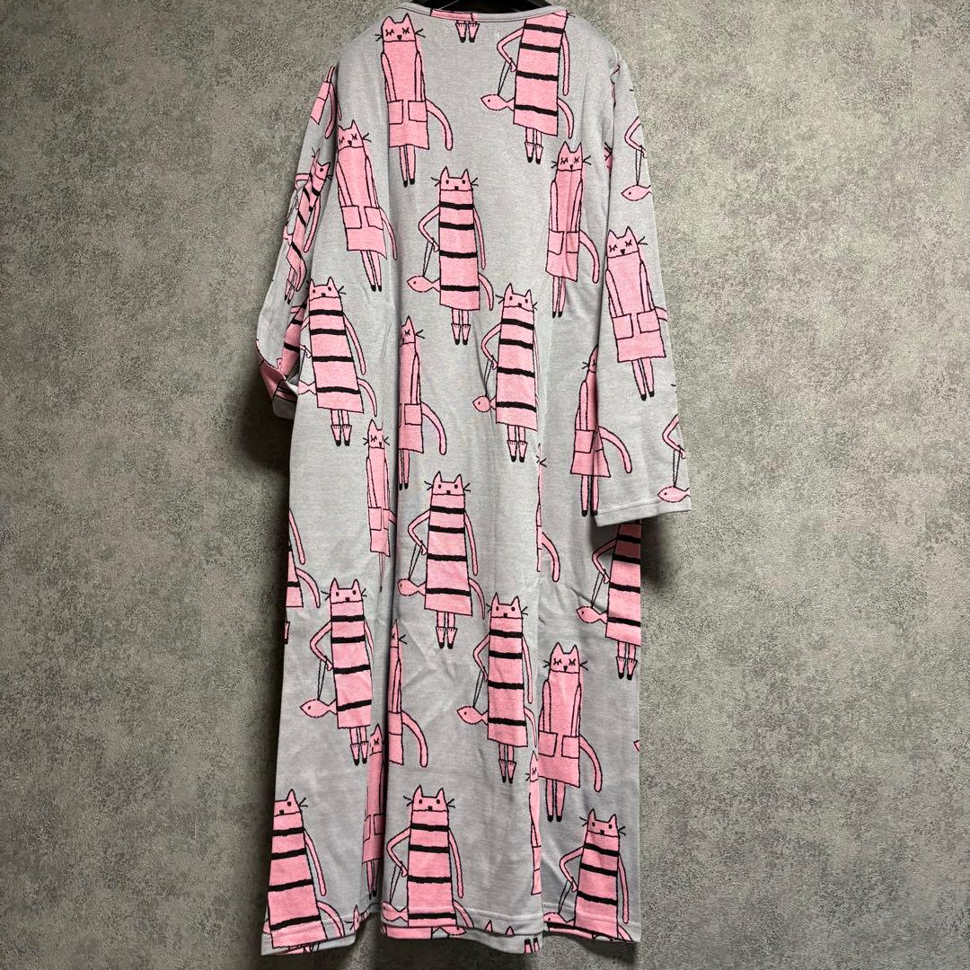 新品　マタノアツコ ニューヨークのねこ柄ワンピース・ルームウェア「Mサイズ」