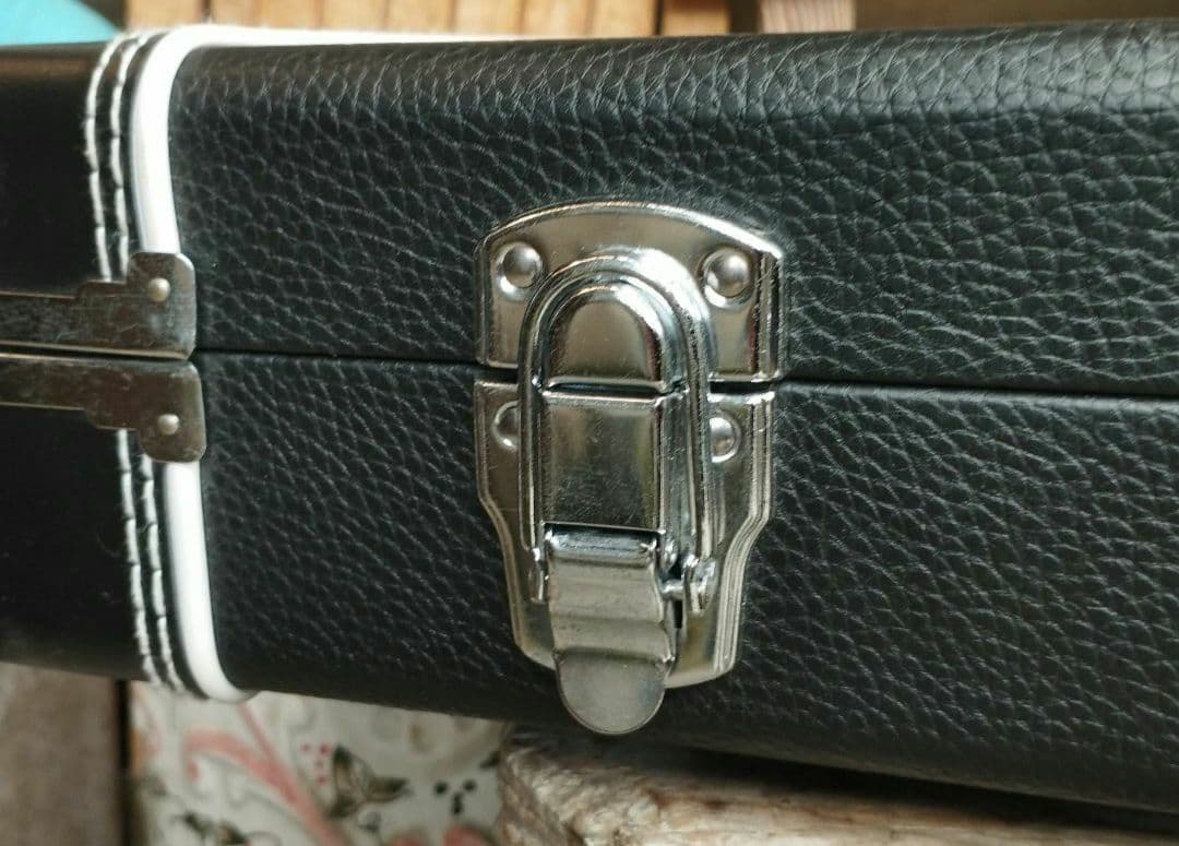 ハードケース　送料込み　ケースのみ