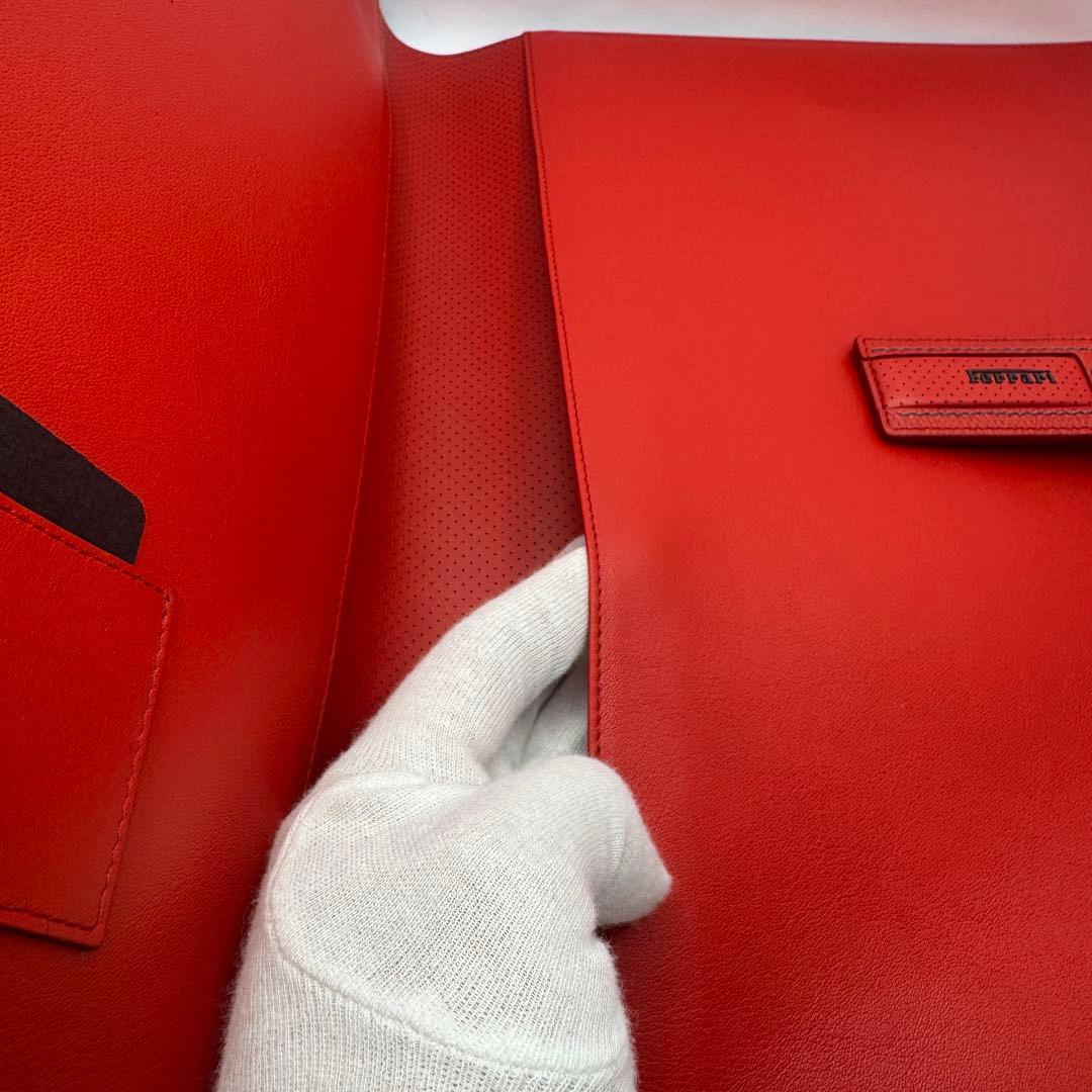 Ferrari フェラーリ レザー タブレットフォルダー レッド 車検証