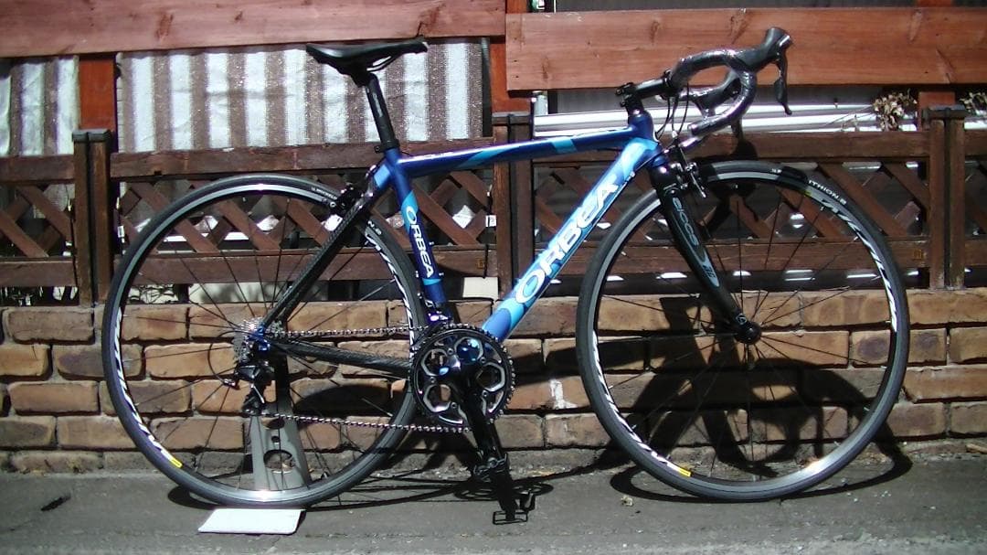 ORBEA（スペイン）105(5800)　22速　軽量ロードバイク