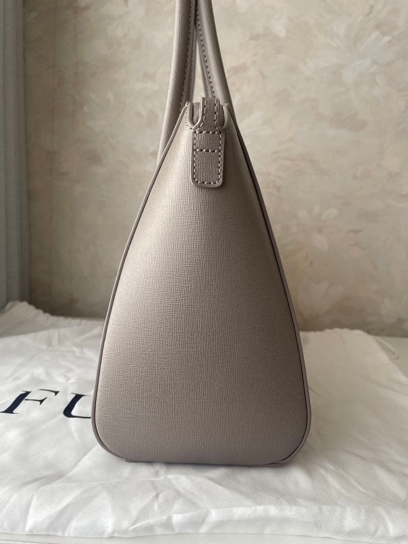 【FURLA】フルラ　テッサ　美品　値下げしました