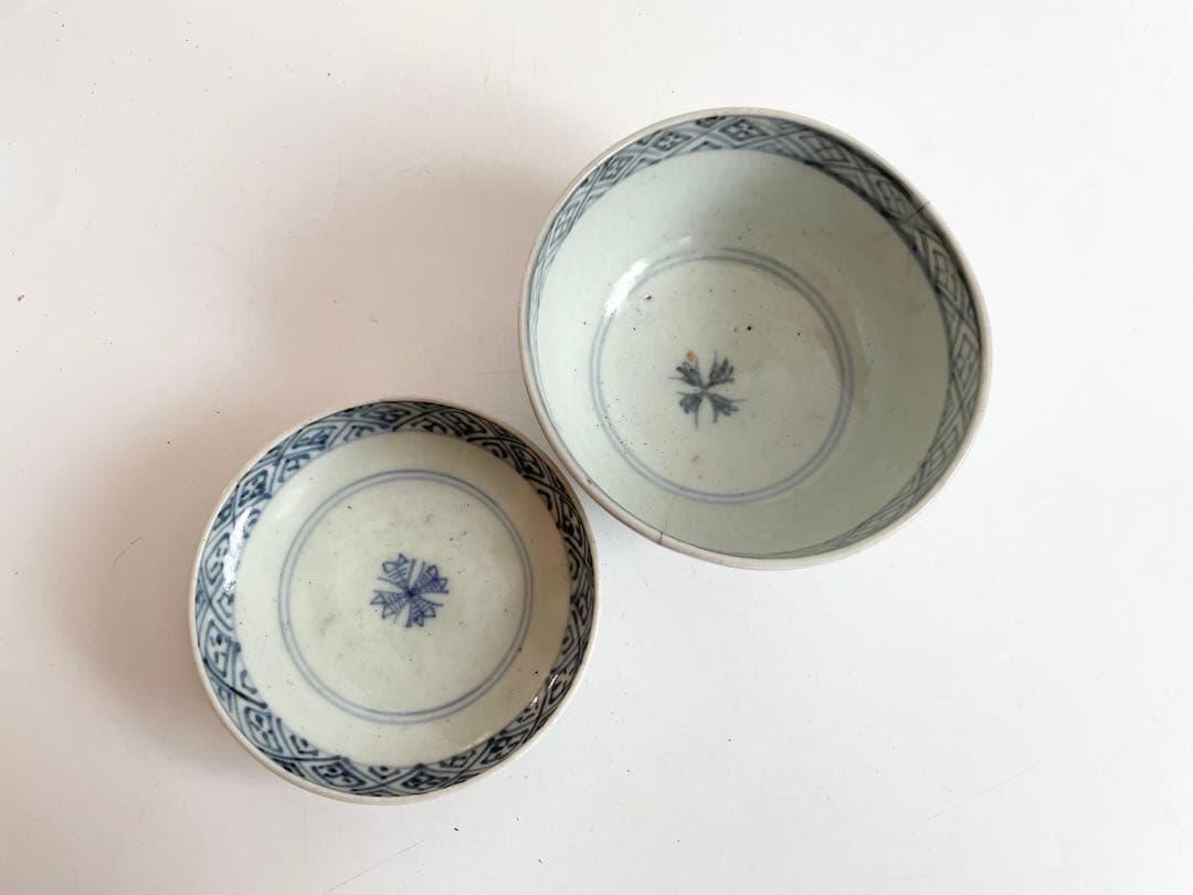 骨董　アンティーク　古伊万里　染付　蜂文様　蓋茶碗　蓋碗