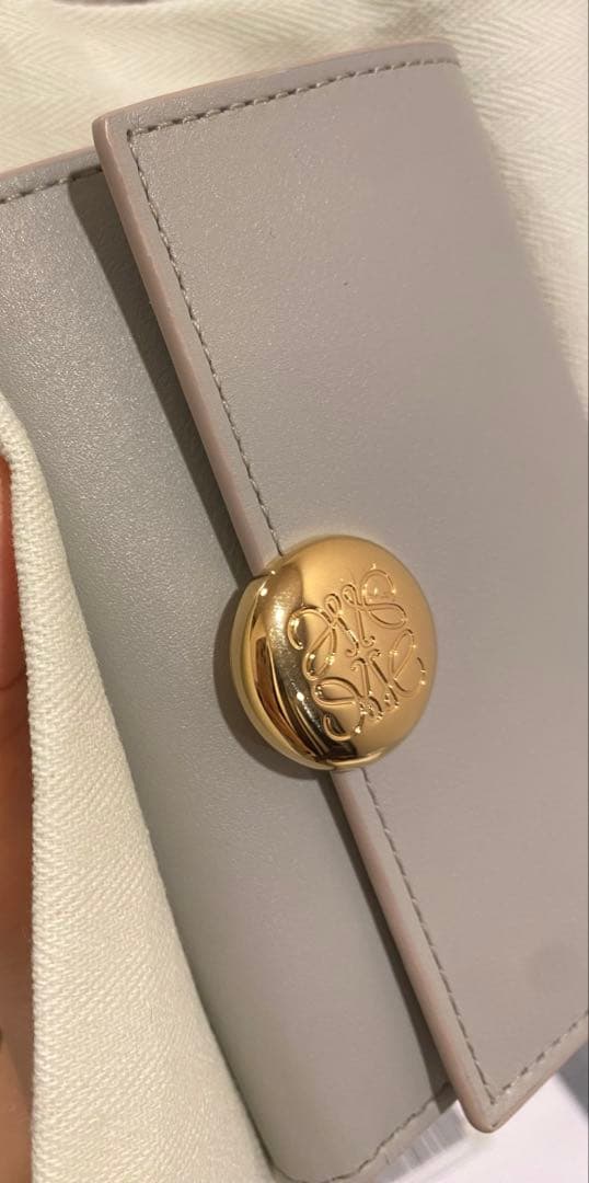 新品　LOEWE ロエべ　ぺブル バーティカル ウォレット スモール