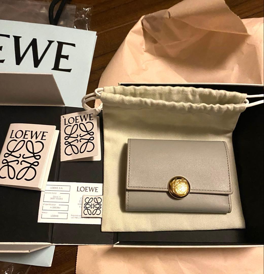 新品　LOEWE ロエべ　ぺブル バーティカル ウォレット スモール