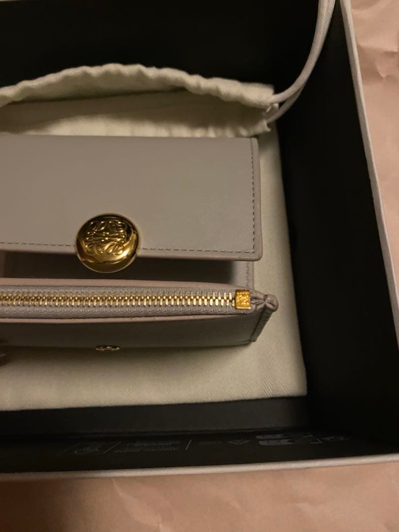 新品　LOEWE ロエべ　ぺブル バーティカル ウォレット スモール