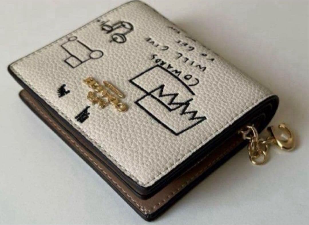 COACHパスキアコラボホワイト白二つ折り財布スナップウォレット.新品未