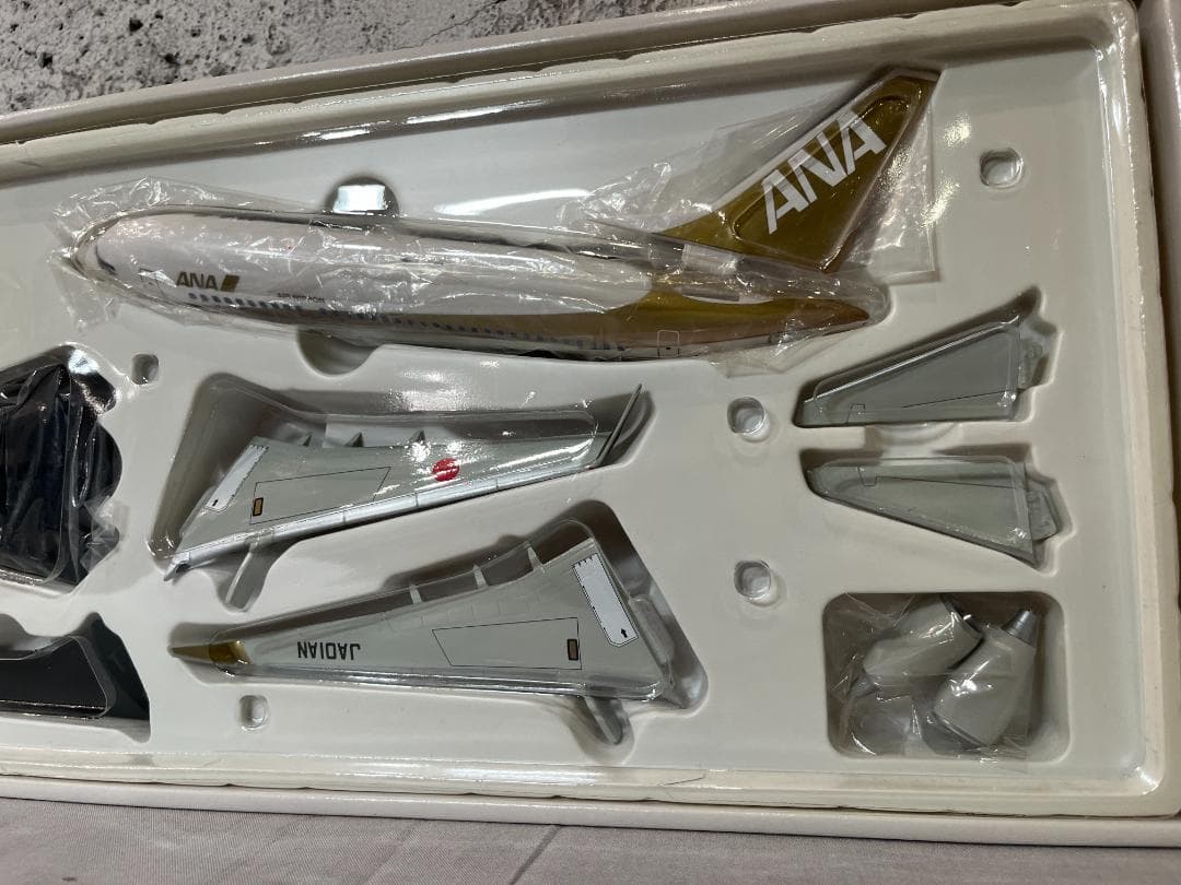 ⭐︎ANA B737-700⭐︎ サウンドジェット ゴールドジェット イワヤ
